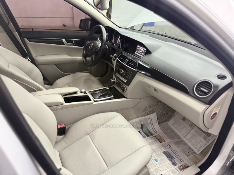 C 180 1.8 CGI CLASSIC 16V TURBO GASOLINA 4P AUTOMÁTICO - 2012 - SAPIRANGA