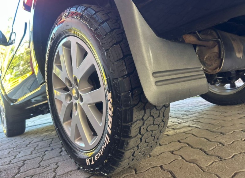 PAJERO TR4 2.0 4X4 16V 140CV FLEX 4P MANUAL - 2011 - TRêS COROAS