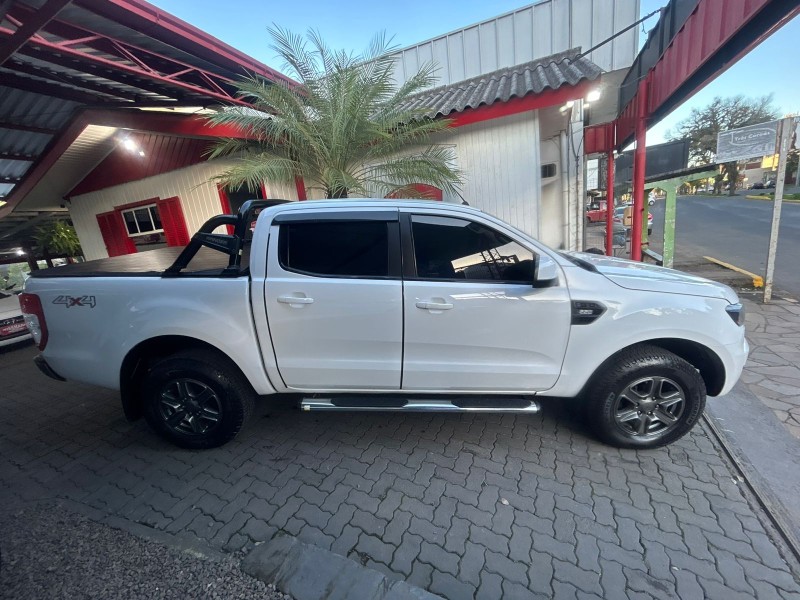 RANGER 2.2 XLS 4X4 CD 16V DIESEL 4P AUTOMÁTICO - 2019 - TRêS COROAS