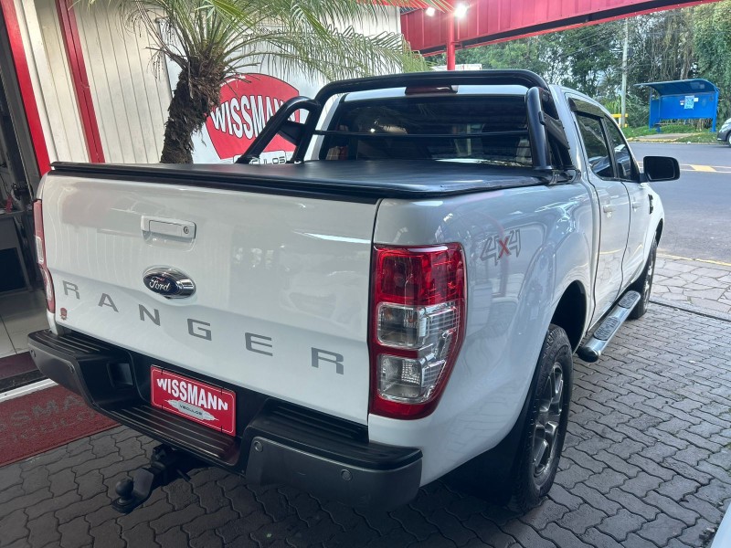 RANGER 2.2 XLS 4X4 CD 16V DIESEL 4P AUTOMÁTICO - 2019 - TRêS COROAS