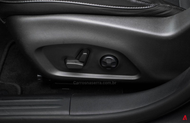 COMPASS 2.0 16V DIESEL LIMITED 4X4 AUTOMÁTICO - 2022 - GARIBALDI