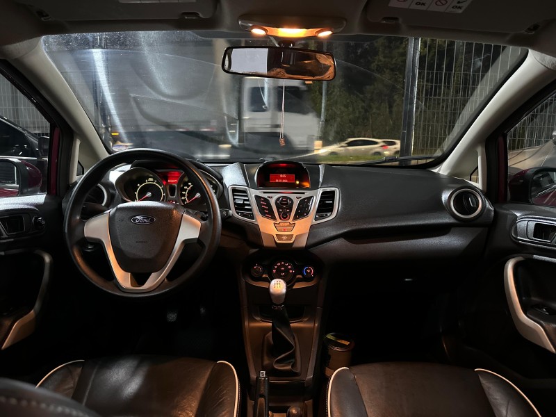 FIESTA 1.6 SE SEDAN 16V FLEX 4P MANUAL - 2011 - CAXIAS DO SUL