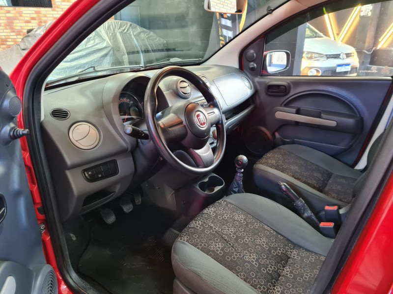 UNO 1.0 VIVACE 8V FLEX 4P MANUAL - 2012 - FARROUPILHA