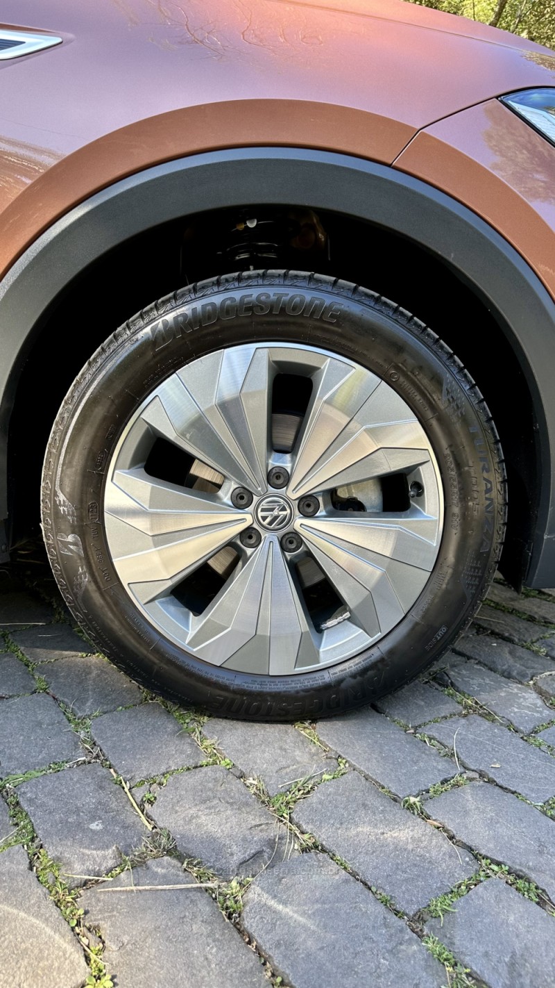 T-CROSS 1.4 HIGHLINE TSI 16V FLEX 4P AUTOMÁTICO - 2020 - CAXIAS DO SUL