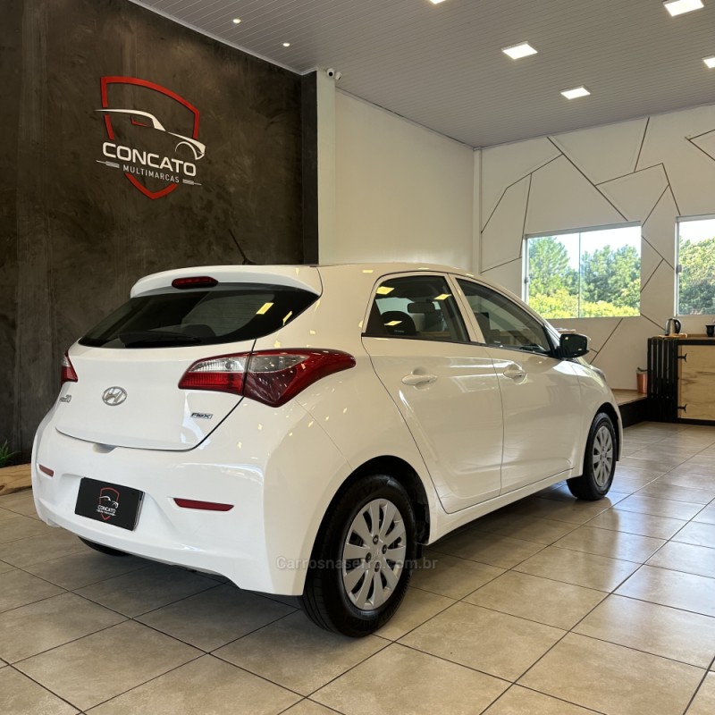 HB20 1.0 COMFORT 12V FLEX 4P MANUAL - 2014 - FARROUPILHA