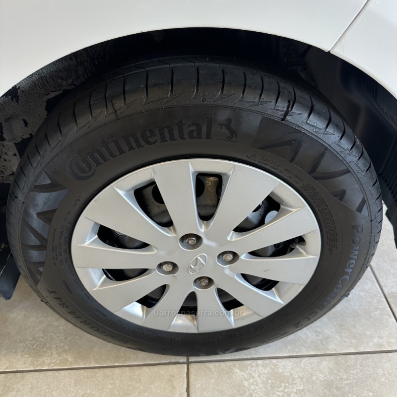 HB20 1.0 COMFORT 12V FLEX 4P MANUAL - 2014 - FARROUPILHA