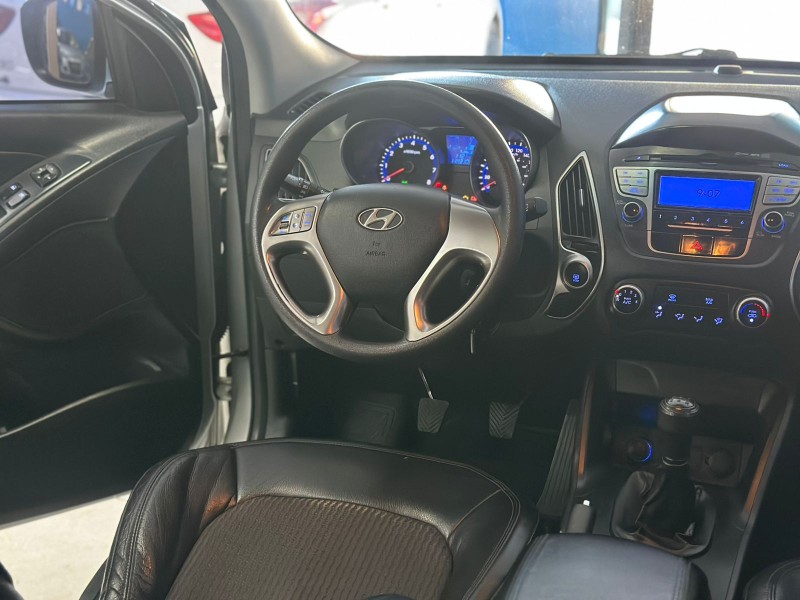 IX35 2.0 MPI 4X2 16V GASOLINA 4P MANUAL - 2011 - CAXIAS DO SUL