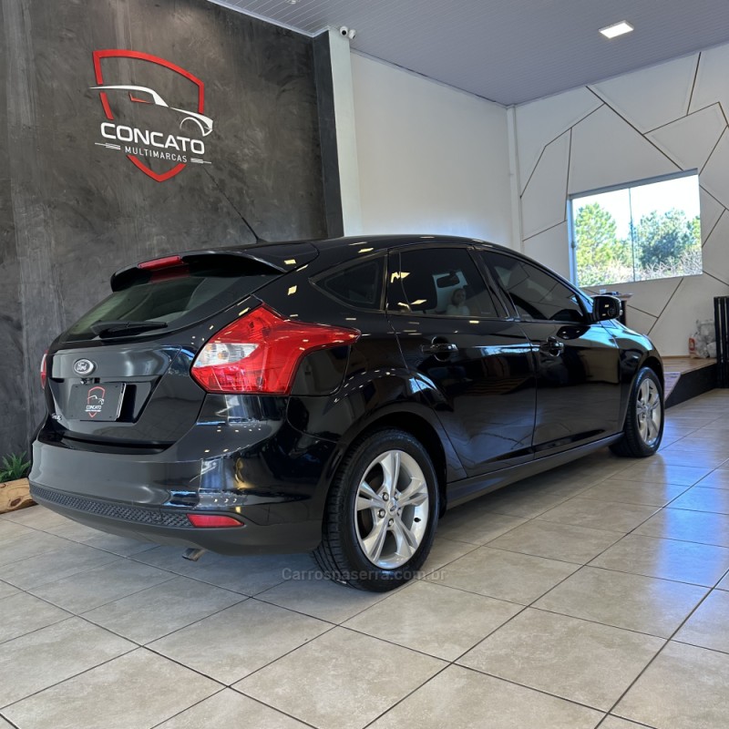 FOCUS 1.6 S 16V FLEX 4P MANUAL - 2015 - FARROUPILHA