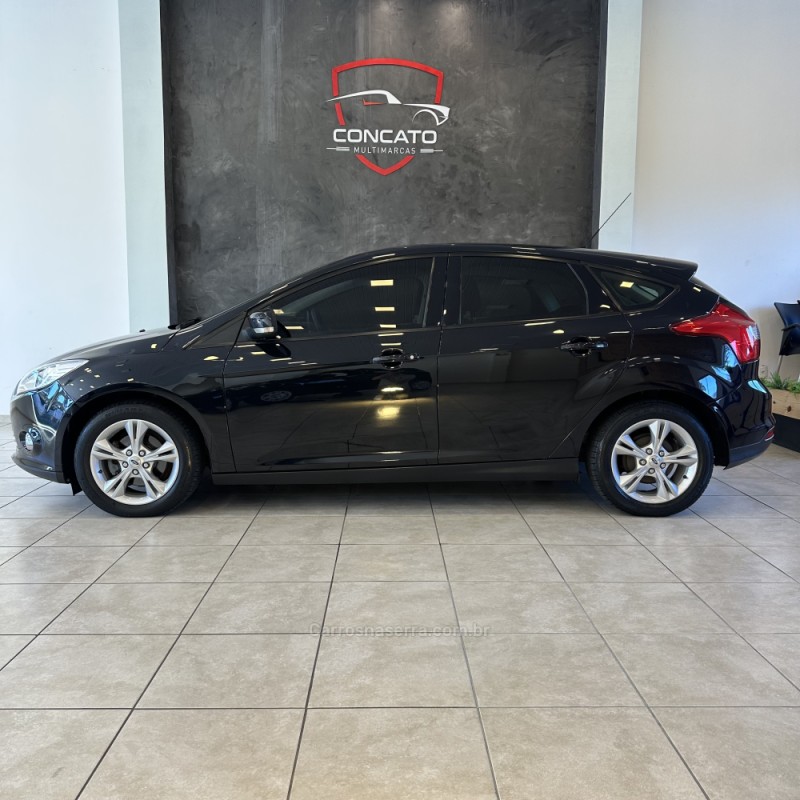 FOCUS 1.6 S 16V FLEX 4P MANUAL - 2015 - FARROUPILHA