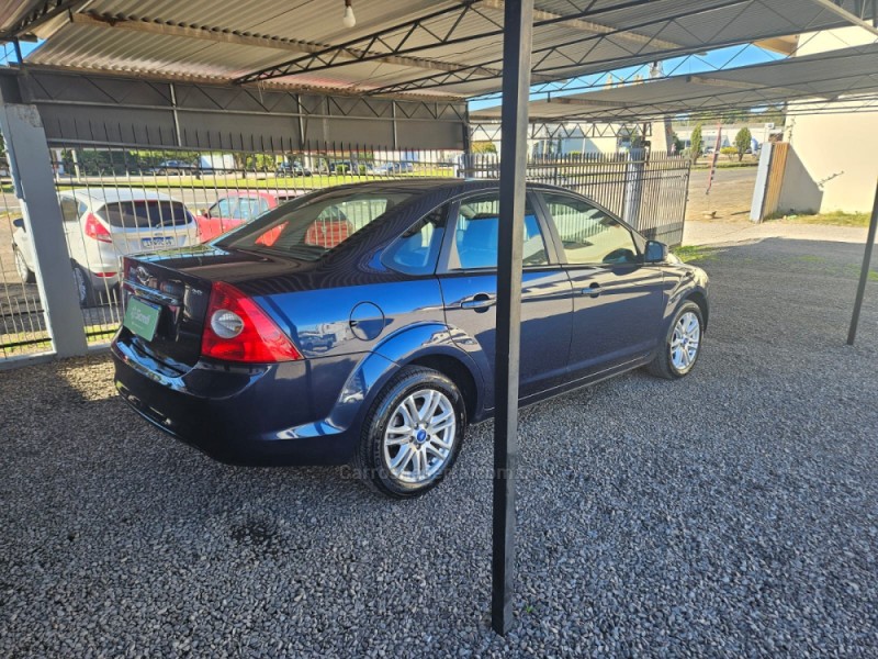 FOCUS 2.0 GLX SEDAN 16V GASOLINA 4P MANUAL - 2012 - VERANóPOLIS
