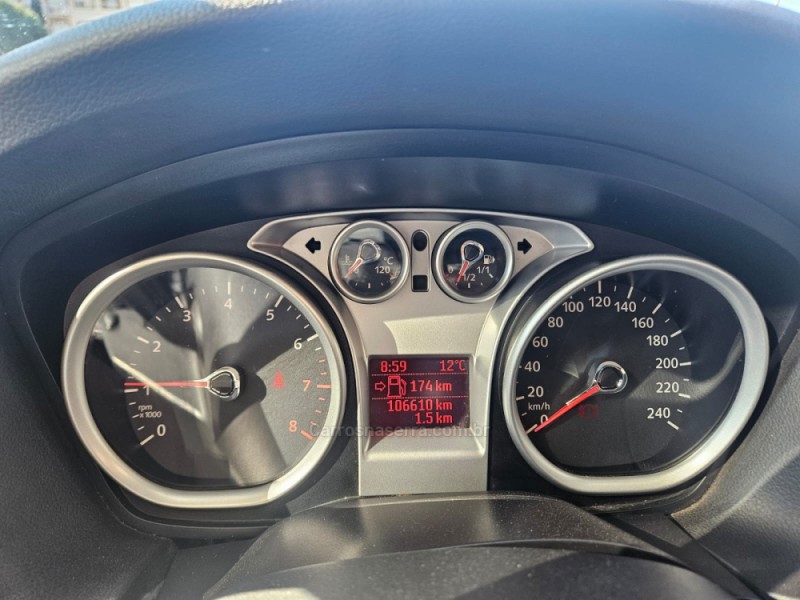 FOCUS 2.0 GLX SEDAN 16V GASOLINA 4P MANUAL - 2012 - VERANóPOLIS