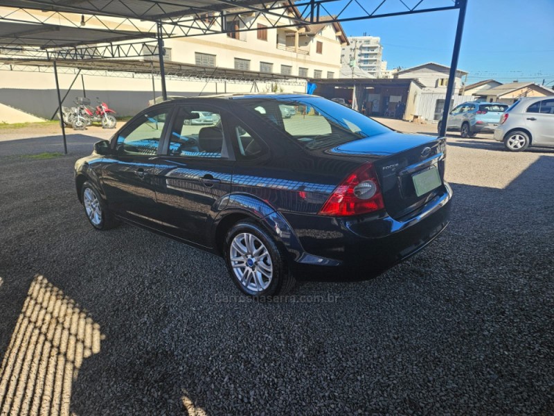 FOCUS 2.0 GLX SEDAN 16V GASOLINA 4P MANUAL - 2012 - VERANóPOLIS
