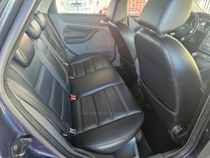 FOCUS 2.0 GLX SEDAN 16V GASOLINA 4P MANUAL - 2012 - VERANóPOLIS