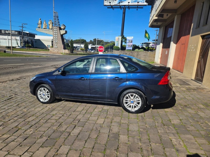 FOCUS 2.0 GLX SEDAN 16V GASOLINA 4P MANUAL - 2012 - VERANóPOLIS