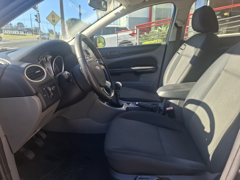 FOCUS 1.6 GL 16V FLEX 4P MANUAL - 2012 - FARROUPILHA