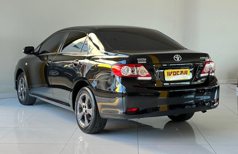 COROLLA 2.0 XEI 16V FLEX 4P AUTOMÁTICO - 2014 - VACARIA