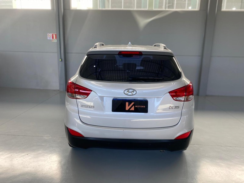 IX35 2.0 MPFI GLS 4X2 16V GASOLINA 4P AUTOMÁTICO - 2012 - CARLOS BARBOSA