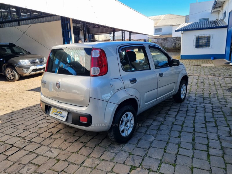 UNO 1.0 EVO WAY 8V FLEX 2P MANUAL - 2013 - VACARIA