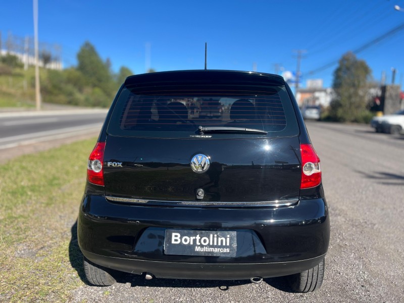 FOX 1.0 MI 8V FLEX 4P MANUAL - 2008 - FARROUPILHA
