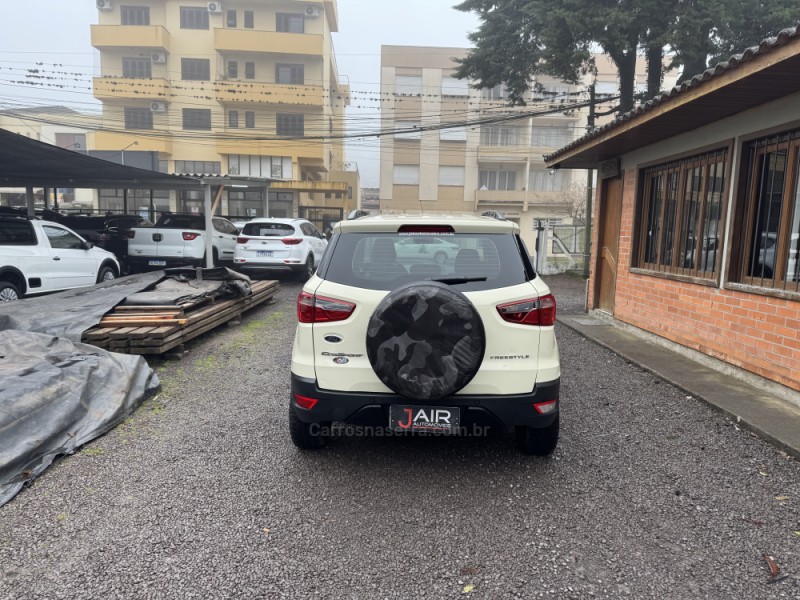 ECOSPORT 1.6 FREESTYLE 16V FLEX 4P MANUAL - 2015 - GARIBALDI