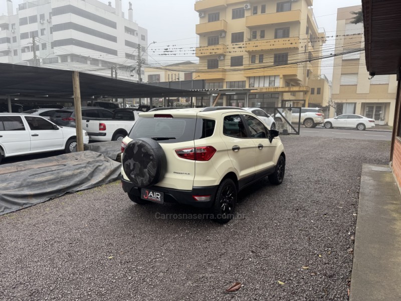 ECOSPORT 1.6 FREESTYLE 16V FLEX 4P MANUAL - 2015 - GARIBALDI