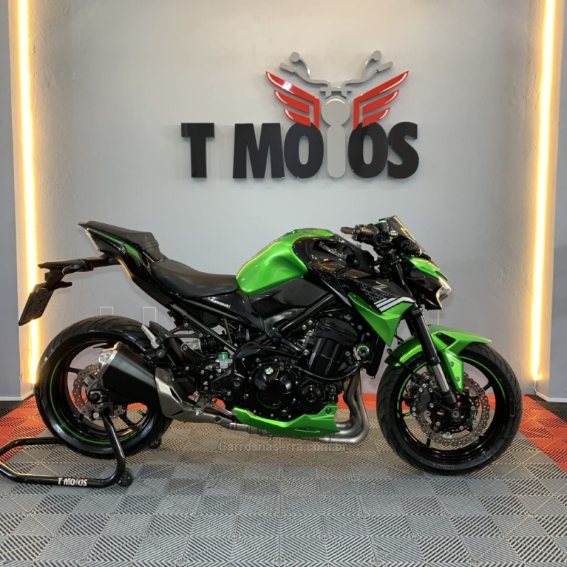 z900 se 2021 portao