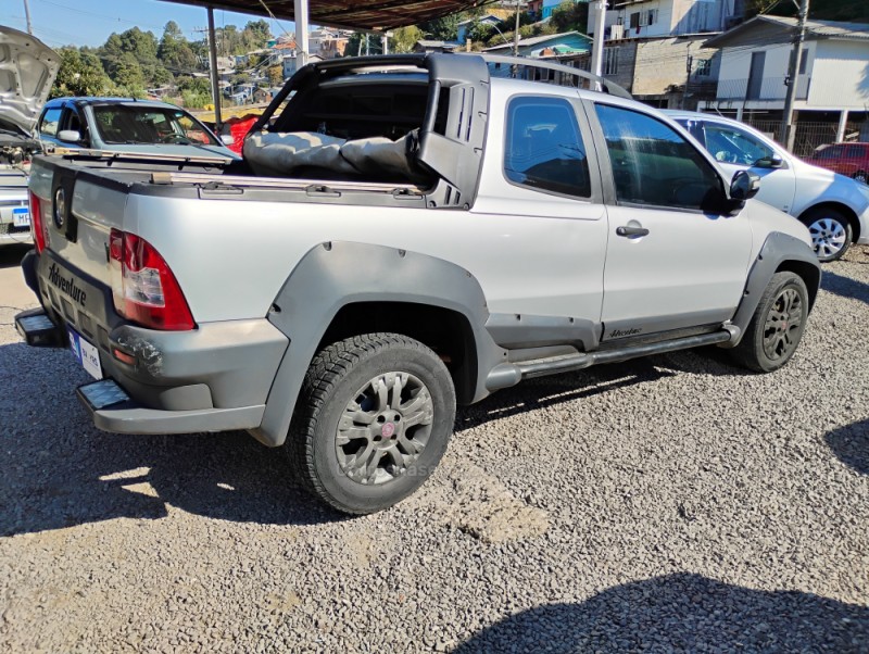 STRADA 1.8 MPI ADVENTURE CD 8V FLEX 2P MANUAL - 2012 - CAXIAS DO SUL