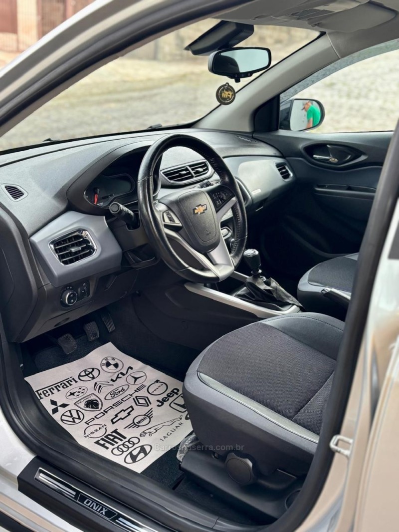 ONIX 1.4 MPFI ACTIV 8V FLEX 4P MANUAL - 2019 - ANTôNIO PRADO