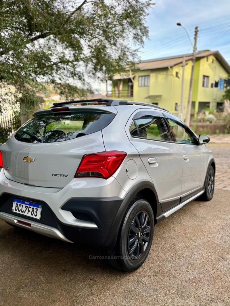 ONIX 1.4 MPFI ACTIV 8V FLEX 4P MANUAL - 2019 - ANTôNIO PRADO