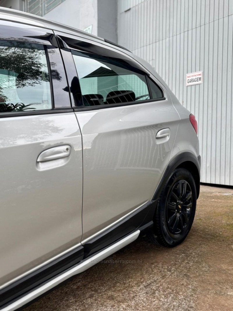 ONIX 1.4 MPFI ACTIV 8V FLEX 4P MANUAL - 2019 - ANTôNIO PRADO