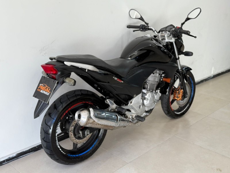 CB 300R ABS - 2010 - CAXIAS DO SUL