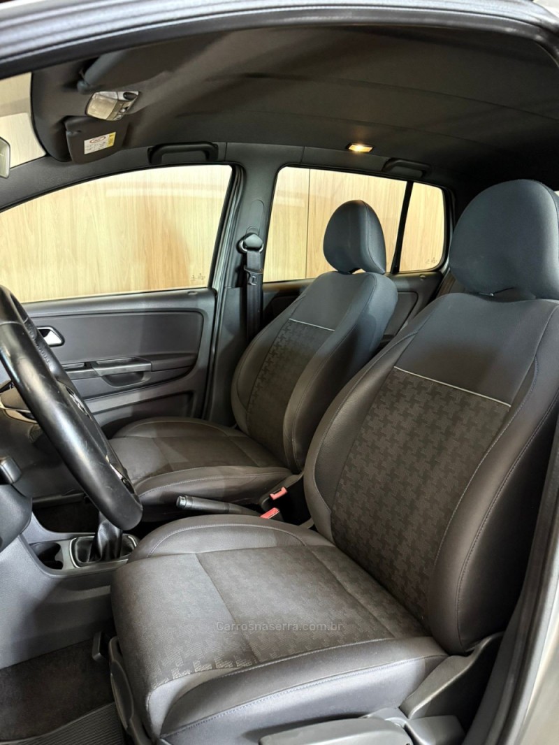 FOX 1.0 MPI TRACK 12V FLEX 4P MANUAL - 2017 - LAJEADO