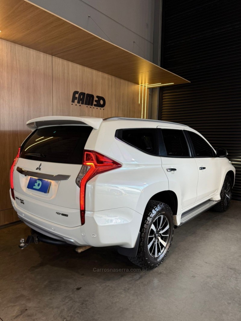 PAJERO SPORT 2.4 HPE 4X4 DIESEL 4P AUTOMÁTICA - 2020 - LAJEADO