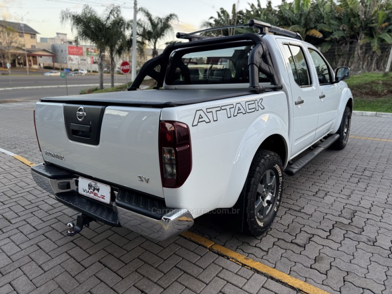 FRONTIER 2.5 SV ATTACK 4X4 CD TURBO ELETRONIC DIESEL 4P MANUAL - 2016 - FELIZ