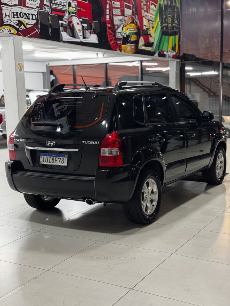 TUCSON 2.0 MPFI GLS 16V 143CV 2WD GASOLINA 4P AUTOMÁTICO - 2013 - SANTA CRUZ DO SUL