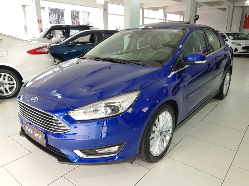 focus 2.0 titanium plus fastback 16v flex 4p automatico 2017 caxias do sul