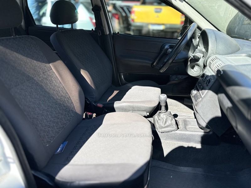 CORSA 1.0 MPFI CLASSIC SEDAN 8V GASOLINA 4P MANUAL - 2009 - CAMPO BOM