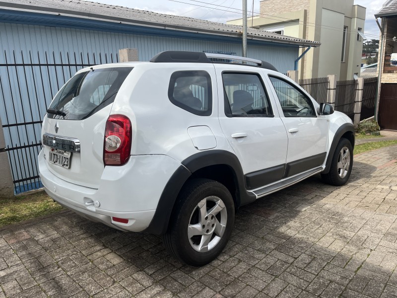 DUSTER 1.6 DYNAMIQUE 4X2 16V FLEX 4P MANUAL - 2013 - CAXIAS DO SUL