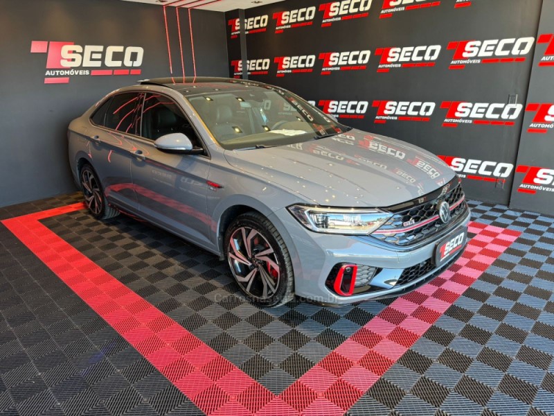 JETTA 2.0 16V TSI GLI 350 GASOLINA 4P AUTOMÁTICO - 2023 - PASSO FUNDO