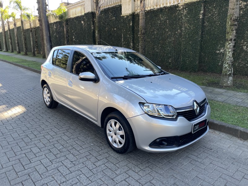 SANDERO 1.0 EXPRESSION 16V FLEX 4P MANUAL - 2015 - CAXIAS DO SUL