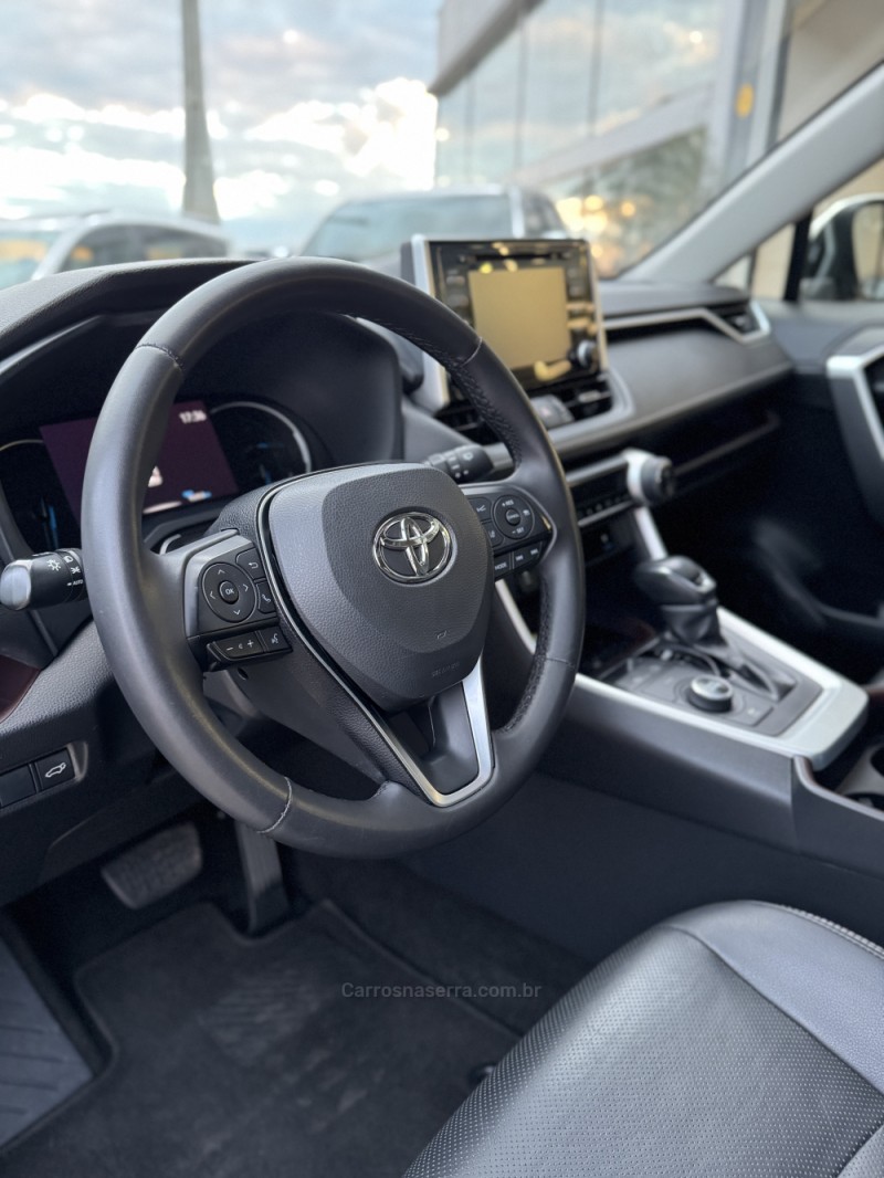 RAV4 2.5 SX 4WD HÍBRIDO 4P AUTOMÁTICO - 2019 - LAJEADO