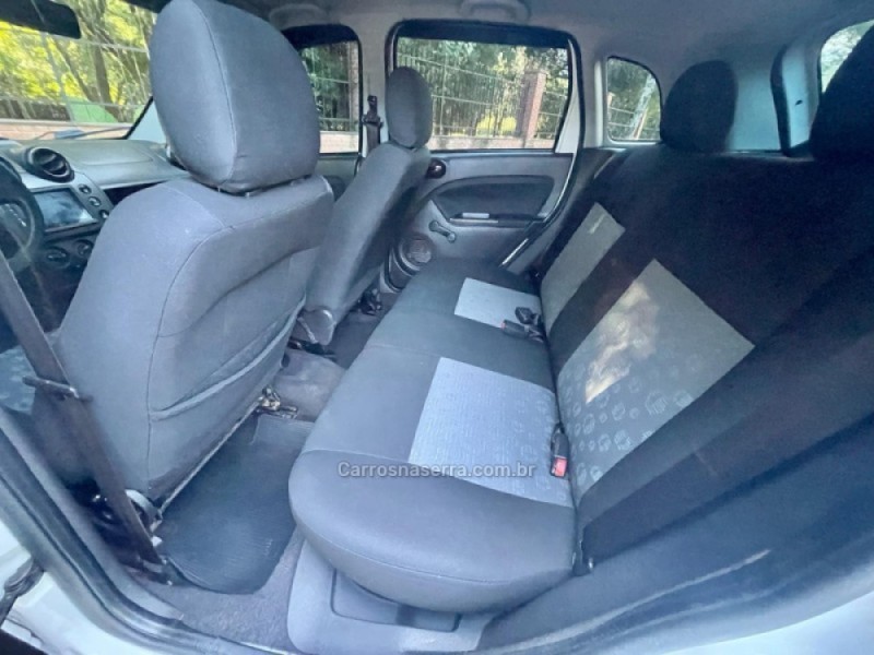 FIESTA 1.0 MPI CLASS 8V GASOLINA 4P MANUAL - 2011 - FELIZ