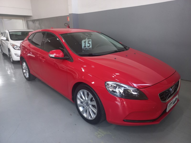 V40 2.0 T4 COMFORT TURBO GASOLINA 4P AUTOMÁTICO - 2015 - BENTO GONçALVES