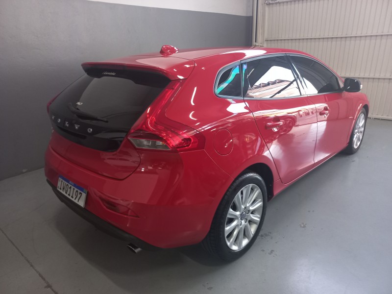 V40 2.0 T4 COMFORT TURBO GASOLINA 4P AUTOMÁTICO - 2015 - BENTO GONçALVES