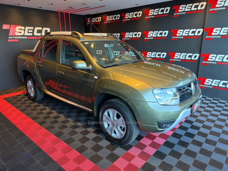 DUSTER OROCH 2.0 16V FLEX DYNAMIQUE 4P MANUAL - 2016 - PASSO FUNDO