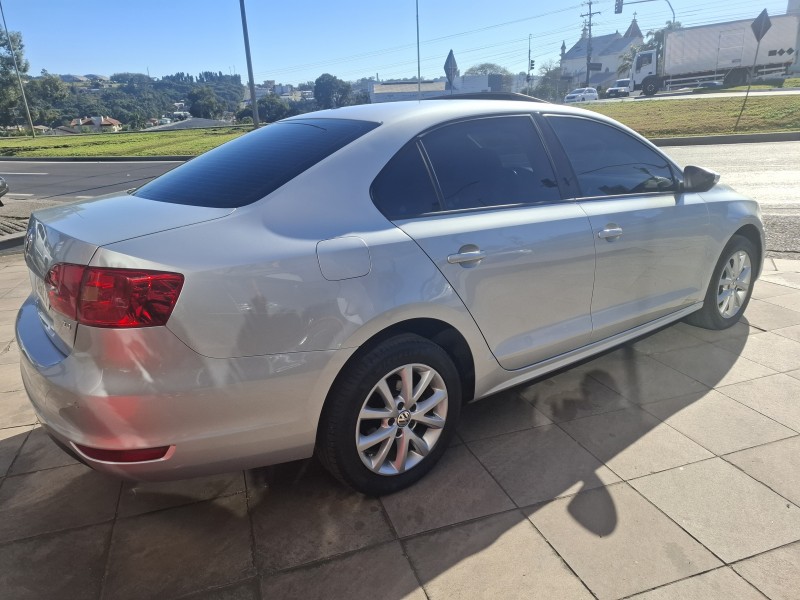 JETTA 2.0 COMFORTLINE FLEX 4P TIPTRONIC - 2013 - FARROUPILHA