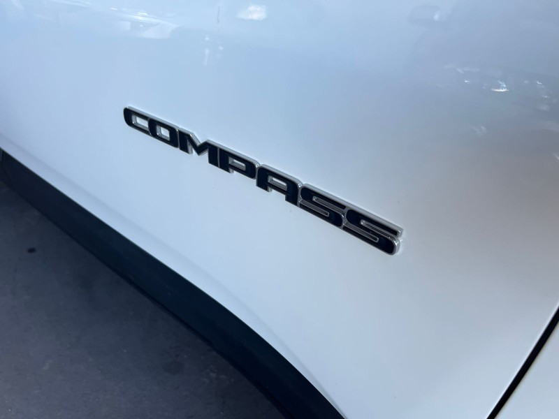 COMPASS 2.0 16V FLEX LIMITED AUTOMÁTICO - 2018 - CAXIAS DO SUL
