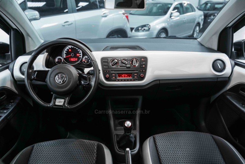 UP 1.0 TSI CROSS 12V FLEX 4P MANUAL - 2017 - PORTO ALEGRE