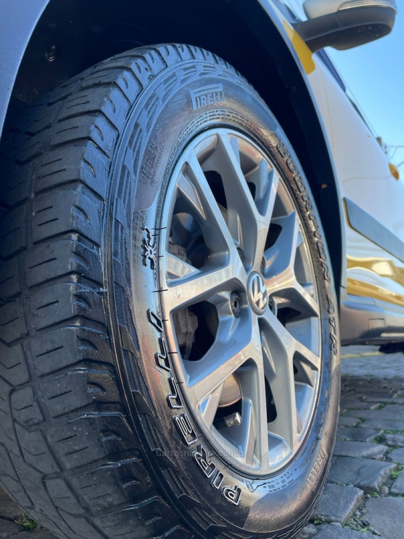 CROSSFOX 1.6 MI FLEX 8V 4P MANUAL - 2014 - CAXIAS DO SUL