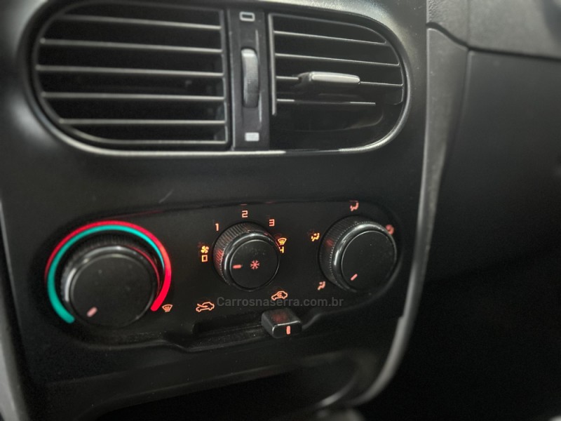 SIENA 1.0 MPI EL CELEBRATION 8V FLEX 4P MANUAL - 2013 - CAXIAS DO SUL